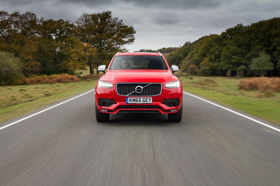  Volvo XC90 D5 R-Design 2015 года  (UK) (фото 22 из 44)